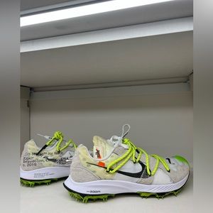 Nike Zoom Terra Kiger 5/ Off White Men: 10, Women 11.5